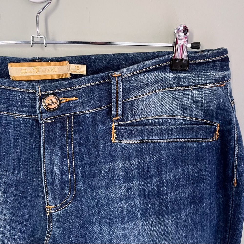 Seven7 Women's Dark Blue Stretch Jeans